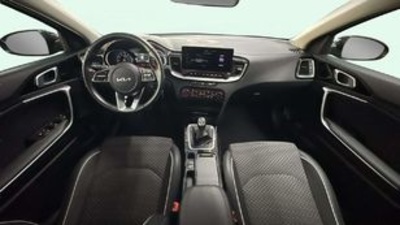 Kia XCeed 1.0 T-GDi Business 74 kW (100 CV) Kia XCeed 1.0 T-GDi Business 74 kW (100 CV)