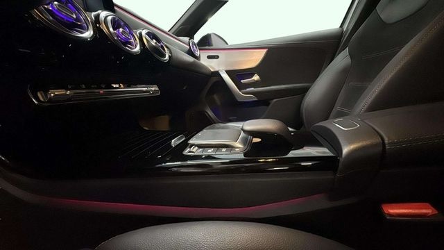 Mercedes-BenzClase A 200 d 110 kW (150 CV) Vehículo usado en Barcelona - 14