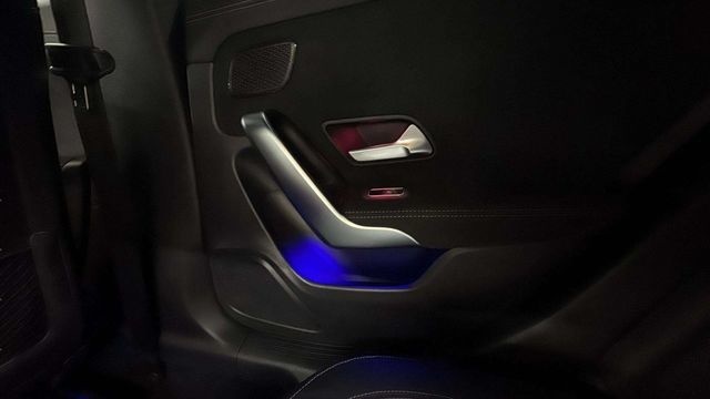 Mercedes-BenzClase A 200 d 110 kW (150 CV) Vehículo usado en Barcelona - 16