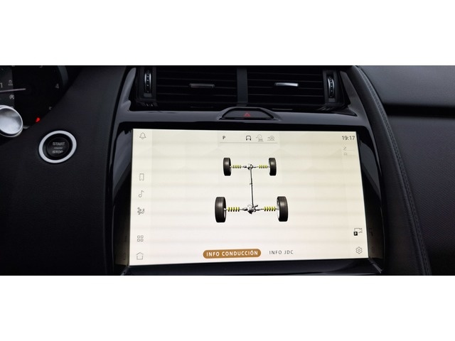 JaguarE-PACE 2.0D R-Dynamic S 4WD Auto 120 kW (163 CV) Vehículo usado en Barcelona - 19