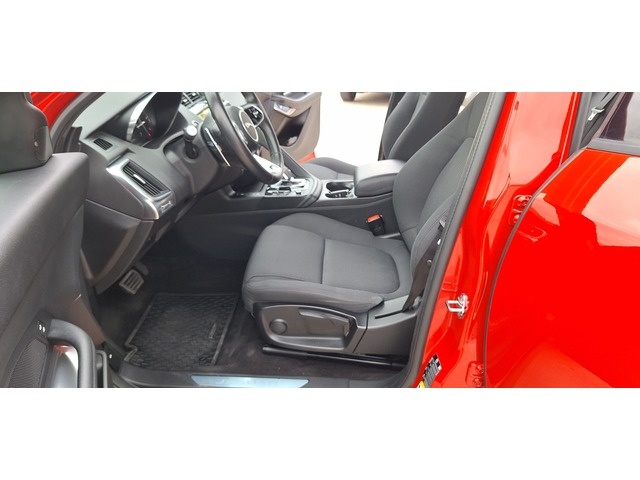 JaguarE-PACE 2.0D R-Dynamic S 4WD Auto 120 kW (163 CV) Vehículo usado en Barcelona - 28 JaguarE-PACE 2.0D R-Dynamic S 4WD Auto 120 kW (163 CV) Vehículo usado en Barcelona - 28