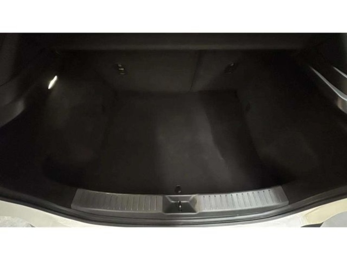 MazdaCX-30 e-SKY G MHEV Prime-line 103 kW (140 CV) Vehículo usado en Barcelona - 16 MazdaCX-30 e-SKY G MHEV Prime-line 103 kW (140 CV) Vehículo usado en Barcelona - 16