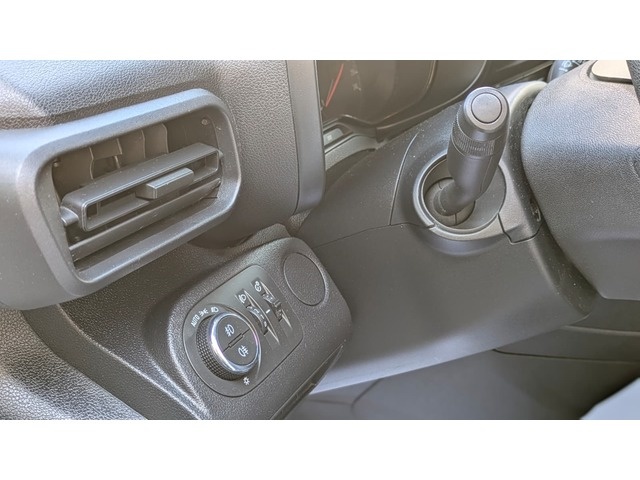 OpelCombo Cargo 1.6 TD Express XL H1 1000kg 74 kW (100 CV) Vehículo usado en Barcelona - 13