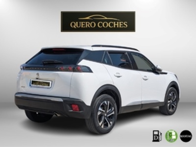 Peugeot 2008 BlueHDi 110 Allure 81 kW (110 CV) Peugeot 2008 BlueHDi 110 Allure 81 kW (110 CV)