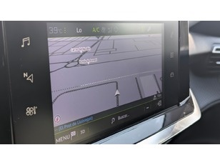 Peugeot 2008 BlueHDi 110 Allure 81 kW (110 CV)