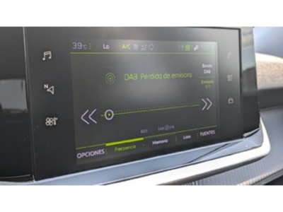 Peugeot 2008 BlueHDi 110 Allure 81 kW (110 CV) Peugeot 2008 BlueHDi 110 Allure 81 kW (110 CV)