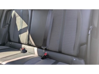 Peugeot 2008 BlueHDi 110 Allure 81 kW (110 CV) Peugeot 2008 BlueHDi 110 Allure 81 kW (110 CV)