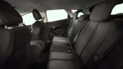 Peugeot 3008 PureTech 130 S&S Active 96 kW (130 CV) Peugeot 3008 PureTech 130 S&S Active 96 kW (130 CV)