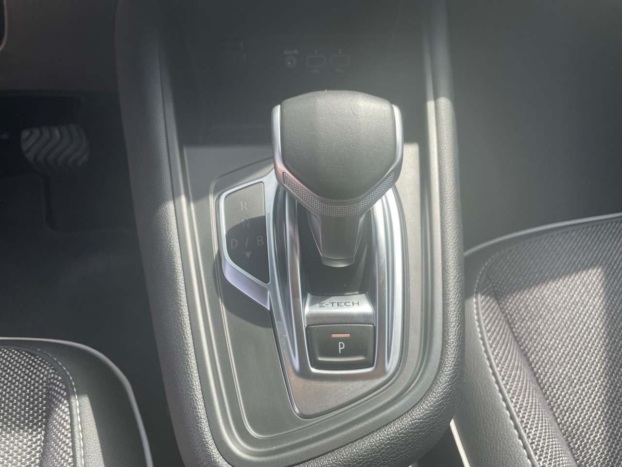 Renault Captur Zen E-TECH Híbrido enchufable 118 kW (160 CV) - 7