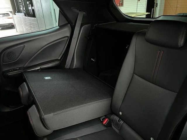 Lexus LBX 1.5 HEV Emotion+ 100 kW (136 CV) Vehículo usado en Madrid - 10 Lexus LBX 1.5 HEV Emotion+ 100 kW (136 CV) Vehículo usado en Madrid - 10