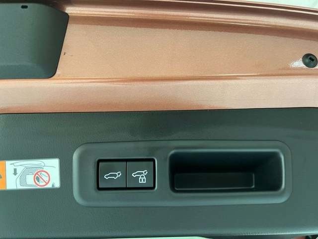 Lexus LBX 1.5 HEV Emotion+ 100 kW (136 CV) Vehículo usado en Madrid - 34