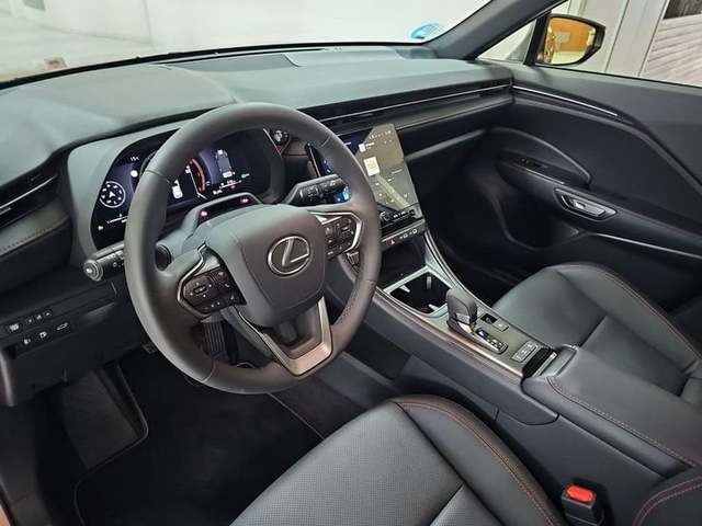 Lexus LBX 1.5 HEV Elegant Plus Black 100 kW (136 CV) Vehículo usado en Madrid - 8 Lexus LBX 1.5 HEV Elegant Plus Black 100 kW (136 CV) Vehículo usado en Madrid - 8