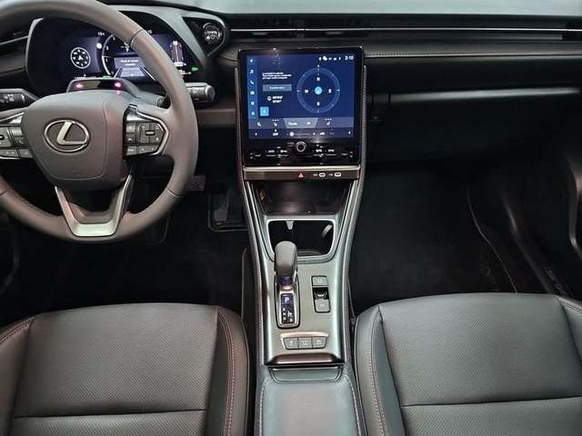 Lexus LBX 1.5 HEV Elegant Plus Black 100 kW (136 CV) Vehículo usado en Madrid - 21 Lexus LBX 1.5 HEV Elegant Plus Black 100 kW (136 CV) Vehículo usado en Madrid - 21