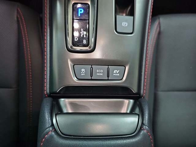 Lexus LBX 1.5 HEV Elegant Plus Black 100 kW (136 CV) Vehículo usado en Madrid - 29 Lexus LBX 1.5 HEV Elegant Plus Black 100 kW (136 CV) Vehículo usado en Madrid - 29