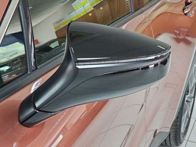 Lexus LBX 1.5 HEV Elegant Plus Black 100 kW (136 CV) Vehículo usado en Madrid - 33 Lexus LBX 1.5 HEV Elegant Plus Black 100 kW (136 CV) Vehículo usado en Madrid - 33