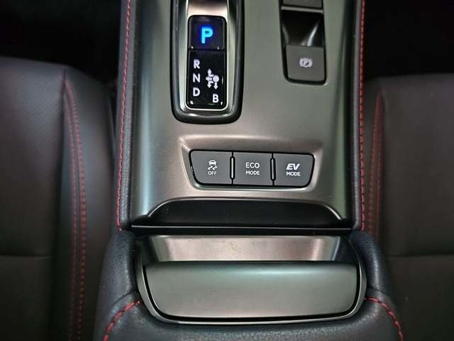 Lexus LBX 1.5 HEV Elegant Plus Black 100 kW (136 CV) Vehículo usado en Madrid - 28 Lexus LBX 1.5 HEV Elegant Plus Black 100 kW (136 CV) Vehículo usado en Madrid - 28