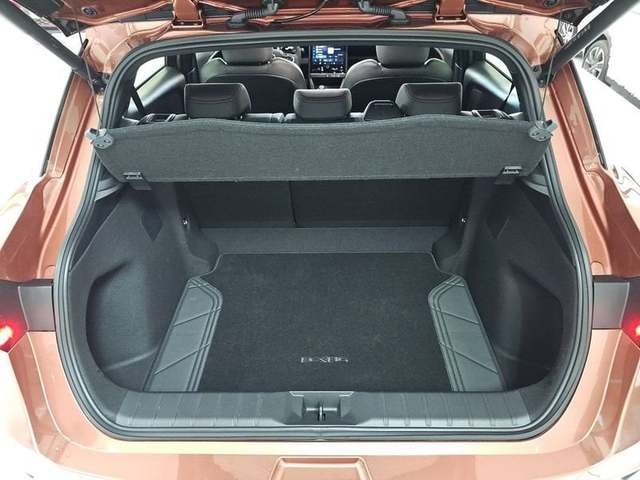 Lexus LBX 1.5 HEV Elegant Plus Black 100 kW (136 CV) Vehículo usado en Madrid - 37