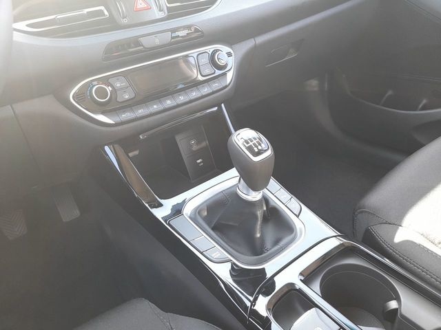 Hyundai i30 1.0 T-GDi 48V Smart 74 kW (100 CV) Vehículo usado en Las Palmas - 9