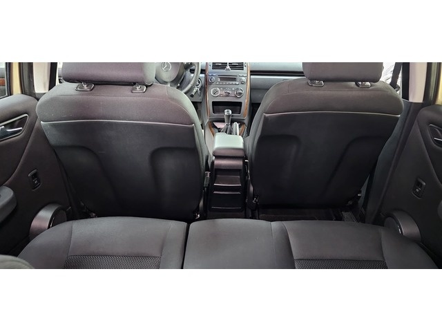 Mercedes-BenzClase A 180 CDI Elegance 80 kW (109 CV) Vehículo usado en Barcelona - 9