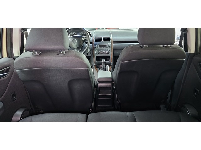 Mercedes-BenzClase A 180 CDI Elegance 80 kW (109 CV) Vehículo usado en Barcelona - 10 Mercedes-BenzClase A 180 CDI Elegance 80 kW (109 CV) Vehículo usado en Barcelona - 10