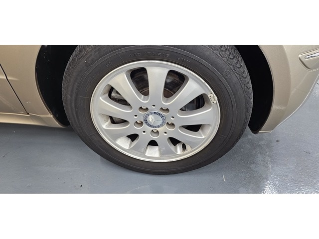 Mercedes-BenzClase A 180 CDI Elegance 80 kW (109 CV) Vehículo usado en Barcelona - 22