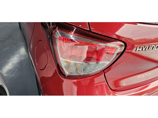 Hyundaii10 1.2 Go ! Plus 64 kW (87 CV) Vehículo usado en Barcelona - 22