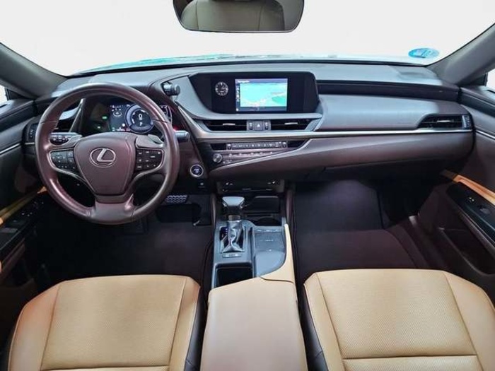 Lexus ES 300h Business 160 kW (218 CV) Vehículo usado en Madrid - 7 Lexus ES 300h Business 160 kW (218 CV) Vehículo usado en Madrid - 7