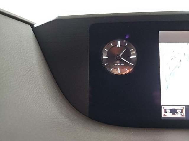 Lexus ES 300h Business 160 kW (218 CV) Vehículo usado en Madrid - 13