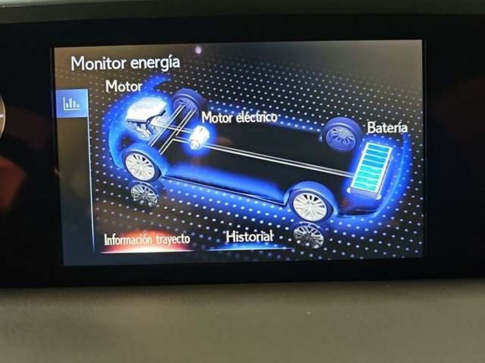 Lexus ES 300h Business 160 kW (218 CV) Vehículo usado en Madrid - 25 Lexus ES 300h Business 160 kW (218 CV) Vehículo usado en Madrid - 25