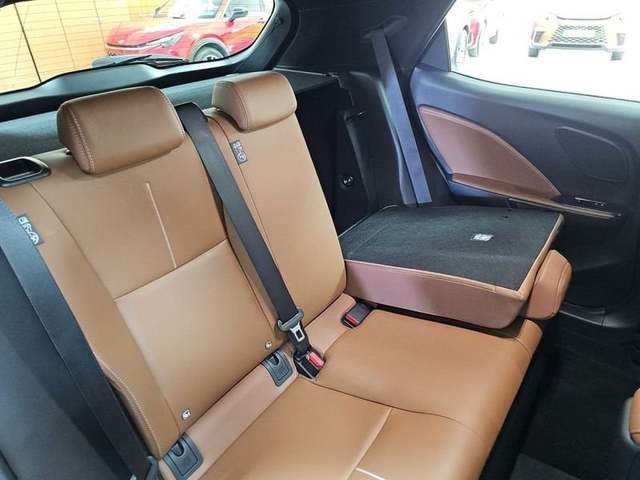 Lexus LBX 1.5 HEV Relax+ 100 kW (136 CV) Vehículo usado en Madrid - 10