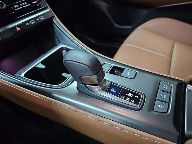 Lexus LBX 1.5 HEV Relax+ 100 kW (136 CV) Vehículo usado en Madrid - 28 Lexus LBX 1.5 HEV Relax+ 100 kW (136 CV) Vehículo usado en Madrid - 28