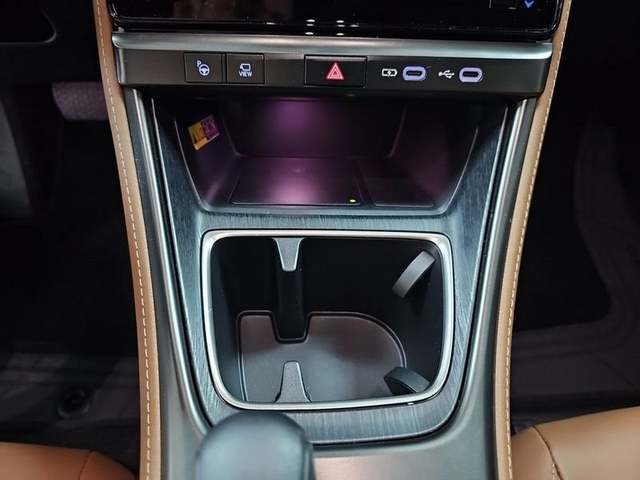 Lexus LBX 1.5 HEV Relax+ 100 kW (136 CV) Vehículo usado en Madrid - 29 Lexus LBX 1.5 HEV Relax+ 100 kW (136 CV) Vehículo usado en Madrid - 29