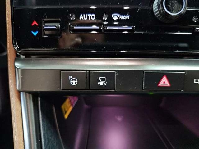 Lexus LBX 1.5 HEV Relax+ 100 kW (136 CV) Vehículo usado en Madrid - 30 Lexus LBX 1.5 HEV Relax+ 100 kW (136 CV) Vehículo usado en Madrid - 30