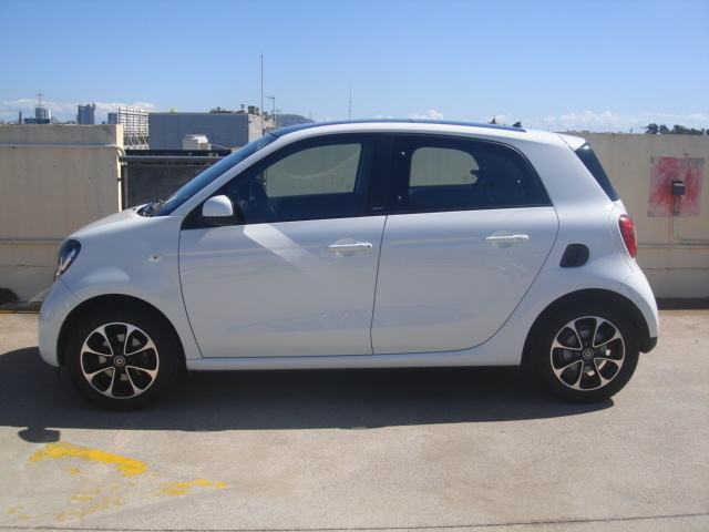 SmartForFour 0.9 S&S Passion 66 kW (90 CV) Vehículo usado en Barcelona - 3