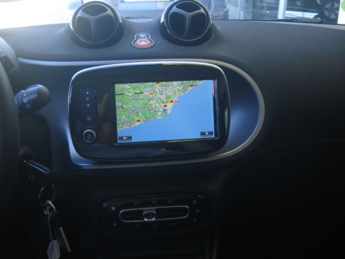 SmartForFour 0.9 S&S Passion 66 kW (90 CV) Vehículo usado en Barcelona - 18 SmartForFour 0.9 S&S Passion 66 kW (90 CV) Vehículo usado en Barcelona - 18