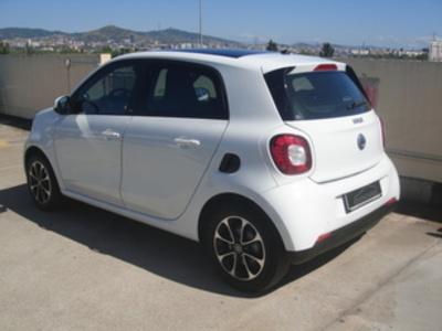 Smart ForFour 0.9 S&S Passion 66 kW (90 CV) Smart ForFour 0.9 S&S Passion 66 kW (90 CV)