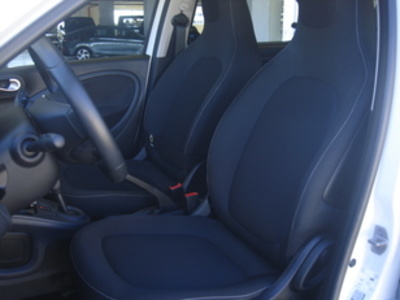 Smart ForFour 0.9 S&S Passion 66 kW (90 CV) Smart ForFour 0.9 S&S Passion 66 kW (90 CV)