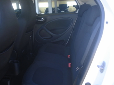 Smart ForFour 0.9 S&S Passion 66 kW (90 CV) Smart ForFour 0.9 S&S Passion 66 kW (90 CV)