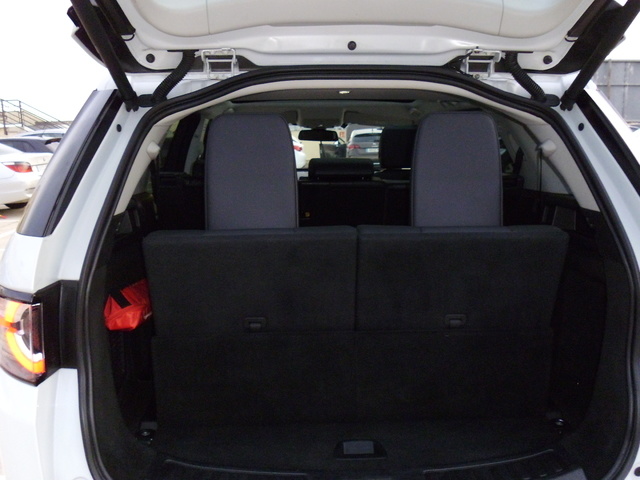 Land RoverDiscovery Sport 2.0L TD4 HSE Luxury 4x4 110 kW (150 CV) Vehículo usado en Barcelona - 5