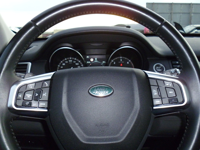 Land RoverDiscovery Sport 2.0L TD4 HSE Luxury 4x4 110 kW (150 CV) Vehículo usado en Barcelona - 12