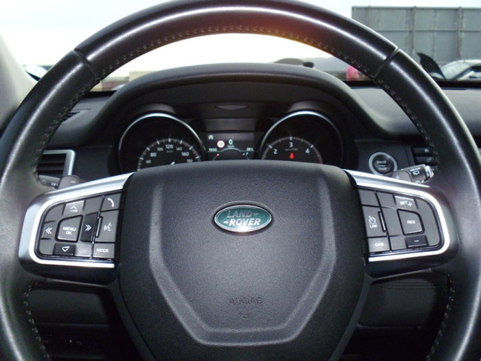 Land RoverDiscovery Sport 2.0L TD4 HSE Luxury 4x4 110 kW (150 CV) Vehículo usado en Barcelona - 12 Land RoverDiscovery Sport 2.0L TD4 HSE Luxury 4x4 110 kW (150 CV) Vehículo usado en Barcelona - 12