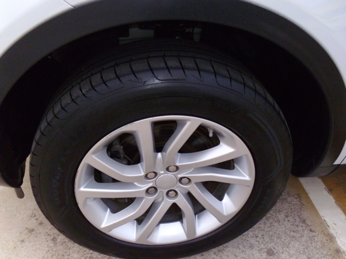 Land RoverDiscovery Sport 2.0L TD4 HSE Luxury 4x4 110 kW (150 CV) Vehículo usado en Barcelona - 19 Land RoverDiscovery Sport 2.0L TD4 HSE Luxury 4x4 110 kW (150 CV) Vehículo usado en Barcelona - 19