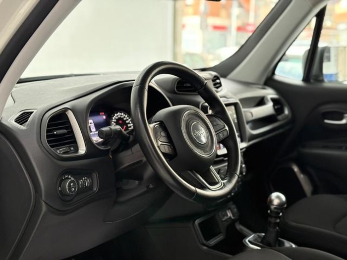 JeepRenegade 1.0G Limited 4x2 88 kW (120 CV) Vehículo usado en Barcelona - 14 JeepRenegade 1.0G Limited 4x2 88 kW (120 CV) Vehículo usado en Barcelona - 14
