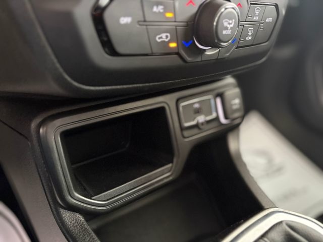 JeepRenegade 1.0G Limited 4x2 88 kW (120 CV) Vehículo usado en Barcelona - 24