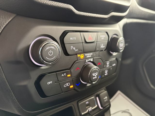 JeepRenegade 1.0G Limited 4x2 88 kW (120 CV) Vehículo usado en Barcelona - 25