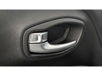 Jeep Renegade 1.0G Limited 4x2 88 kW (120 CV) Jeep Renegade 1.0G Limited 4x2 88 kW (120 CV)