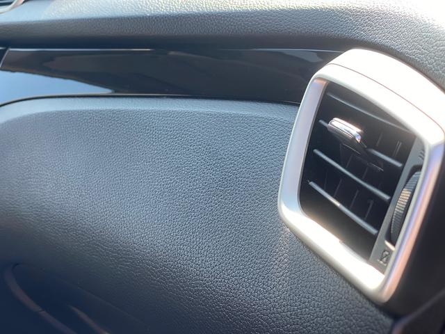 NissanQashqai dCi 130 Tekna Piel 4X4-i 96 kW (130 CV) Vehículo usado en Barcelona - 41