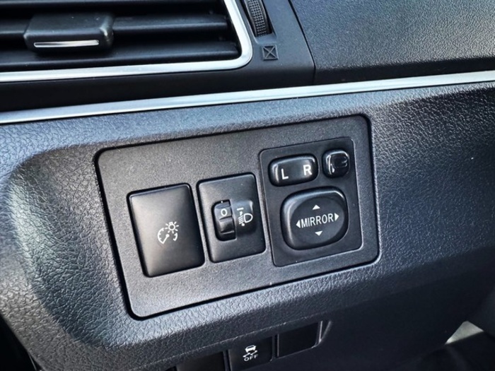 ToyotaVerso 115D Advance 82 kW (112 CV) Vehículo usado en Barcelona - 14 ToyotaVerso 115D Advance 82 kW (112 CV) Vehículo usado en Barcelona - 14