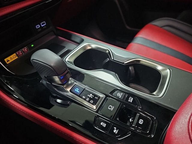 Lexus NX 450h+  F Sport 4WD 225 kW (306 CV) Vehículo usado en Madrid - 24