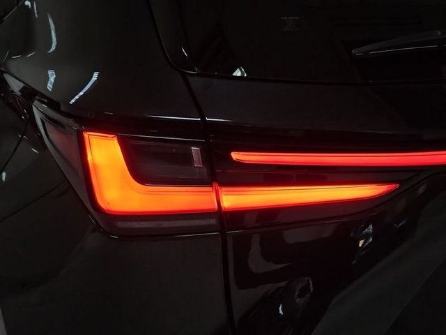 Lexus NX 450h+  F Sport 4WD 225 kW (306 CV) Vehículo usado en Madrid - 36